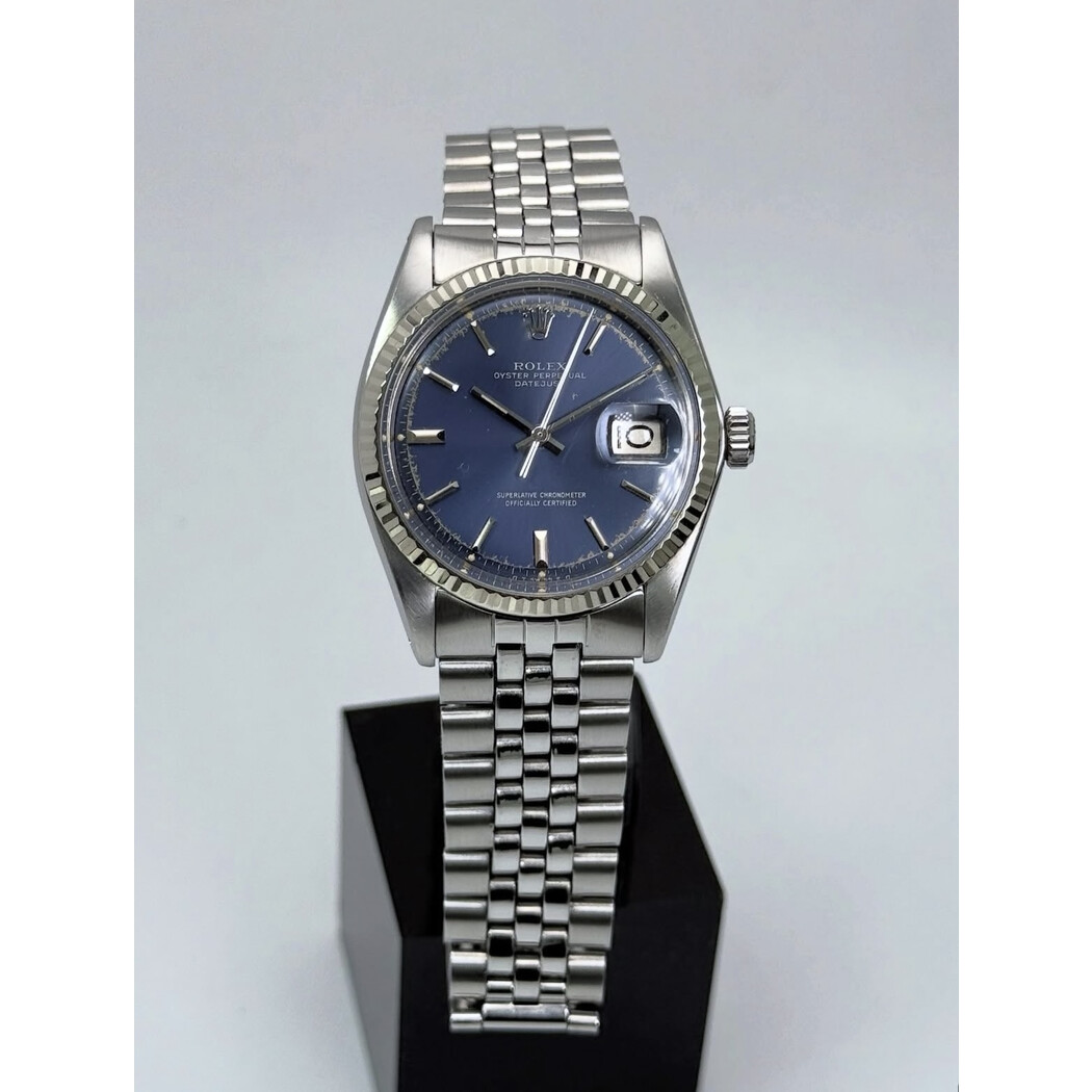 (SOLD!!) 36mm • 1973 Rolex DateJust 1601 White Gold Bezel Blue Pie-Pan Dial Automatic